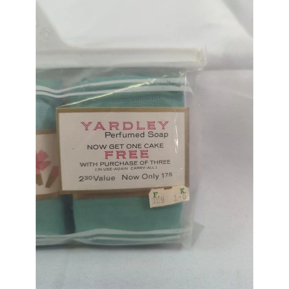 Vintage Yardley Crushed Carnation Soap 3 oz MCM Mint 4 Bars in Pkg